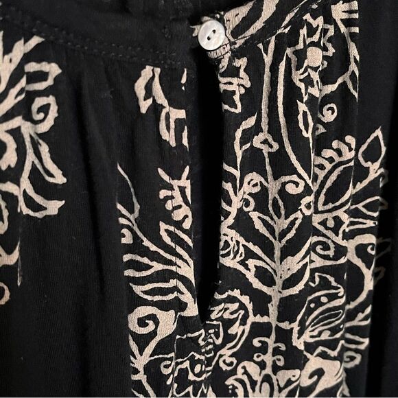 Lucky Brand Black/Tan Print Popover 3/4 Sleeve Top and Keyhole Neckline Size 1X - Picture 6 of 10